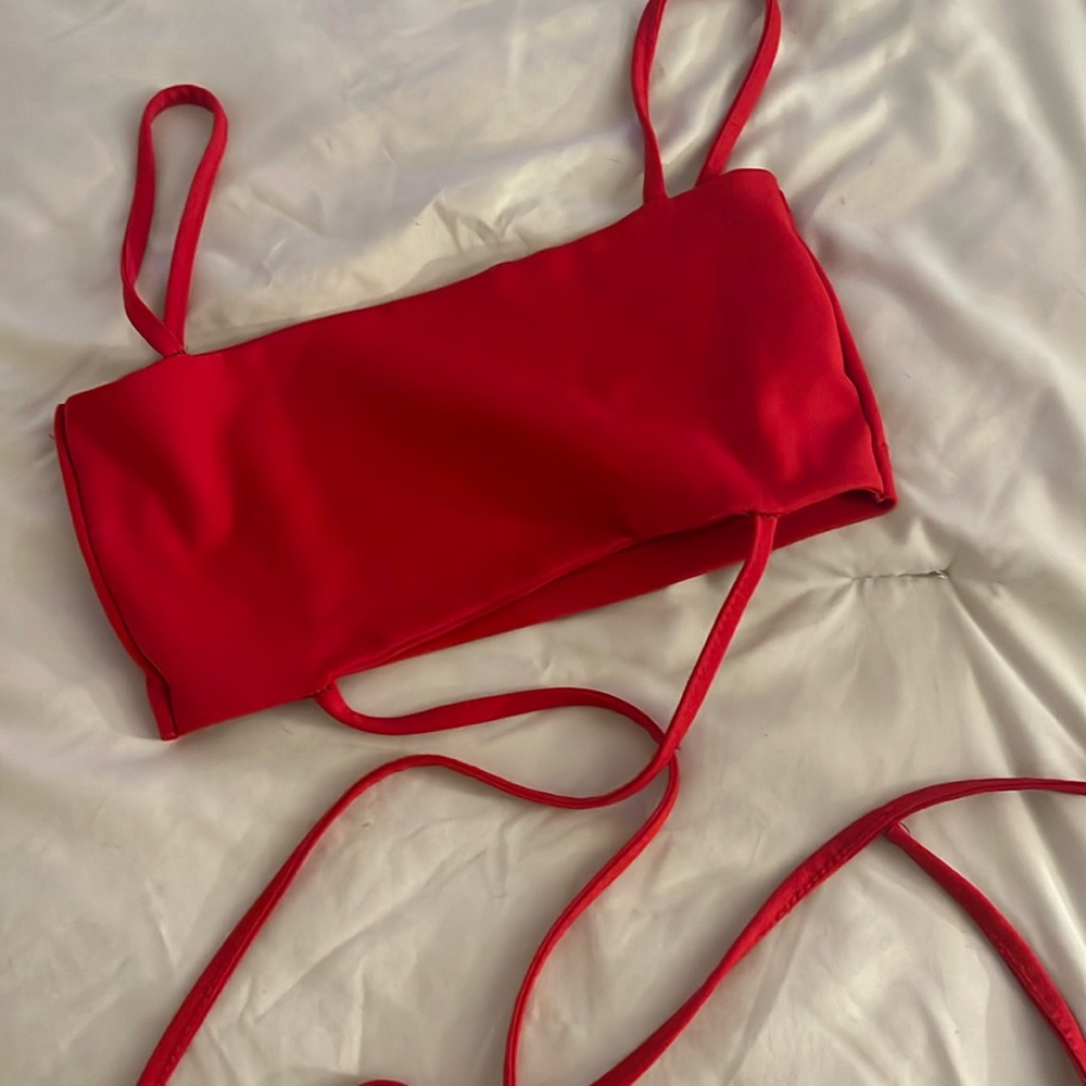 Micro red crop top with strings to style